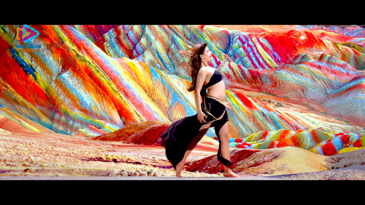 Samantha Hot Song 01 Alludu seenu 4K  sourch.mp4_snapshot_02.59.084