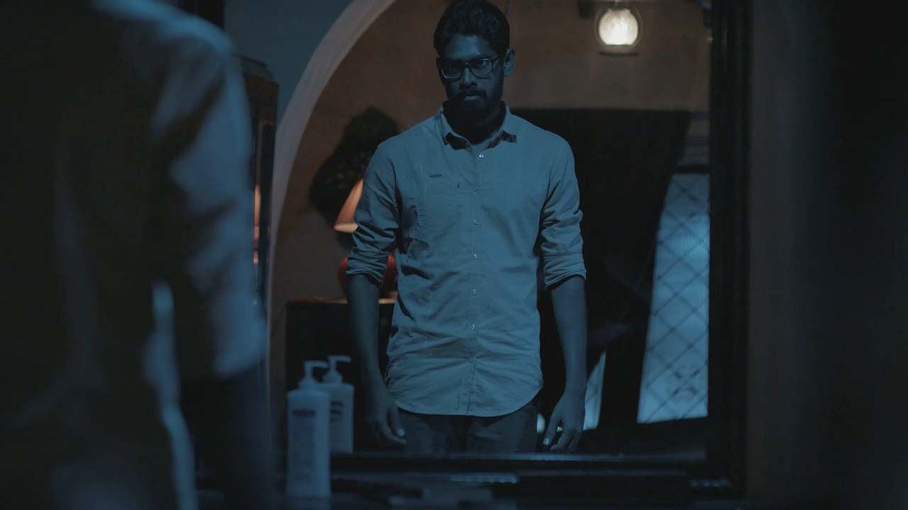 Iru Dhuruvam (2019) Season 1 [Hindi + Tamil + Telugu] WebRip 480p 720p ESub - Complete Screenshot
