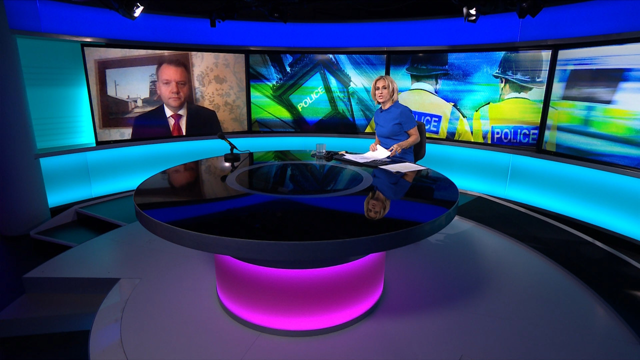 Newsnight_20210726_22352315.ts_snapshot_09.42.909