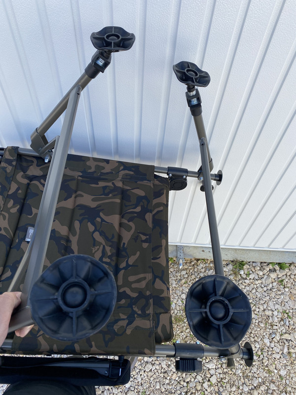 4D559616-44C0-42EF-B275-35FA0090CCFE