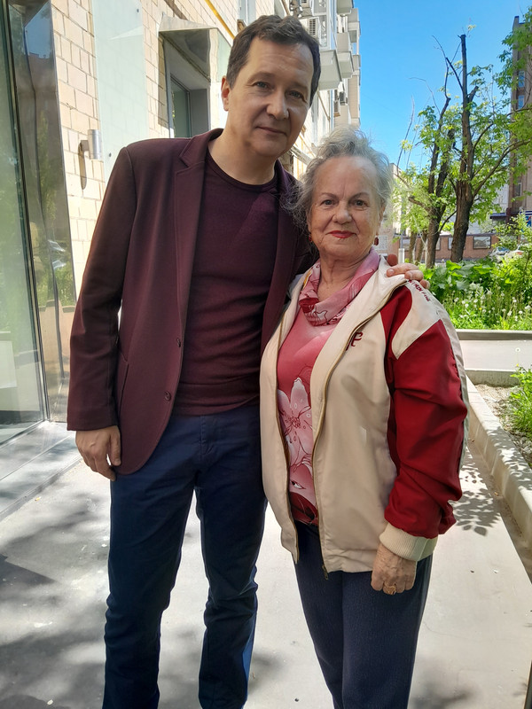 Антон Афанасьев