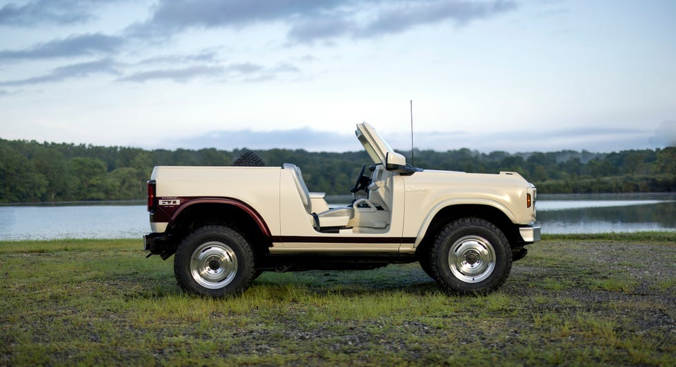 bronco-roadster-concept-05-6728-68a588e537ca5.jpg