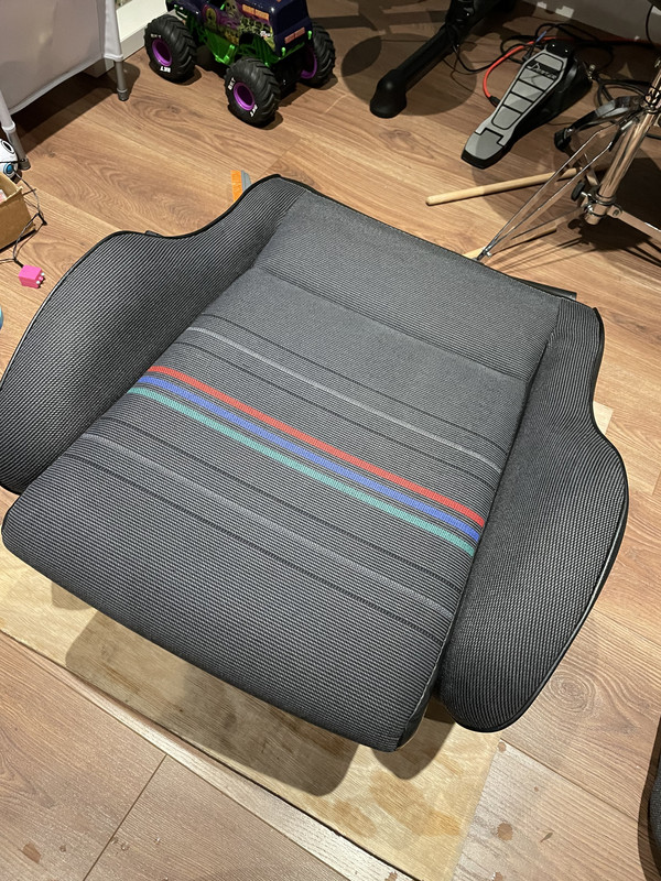 DD530592-CE52-46ED-BF55-D6BFB66528F9