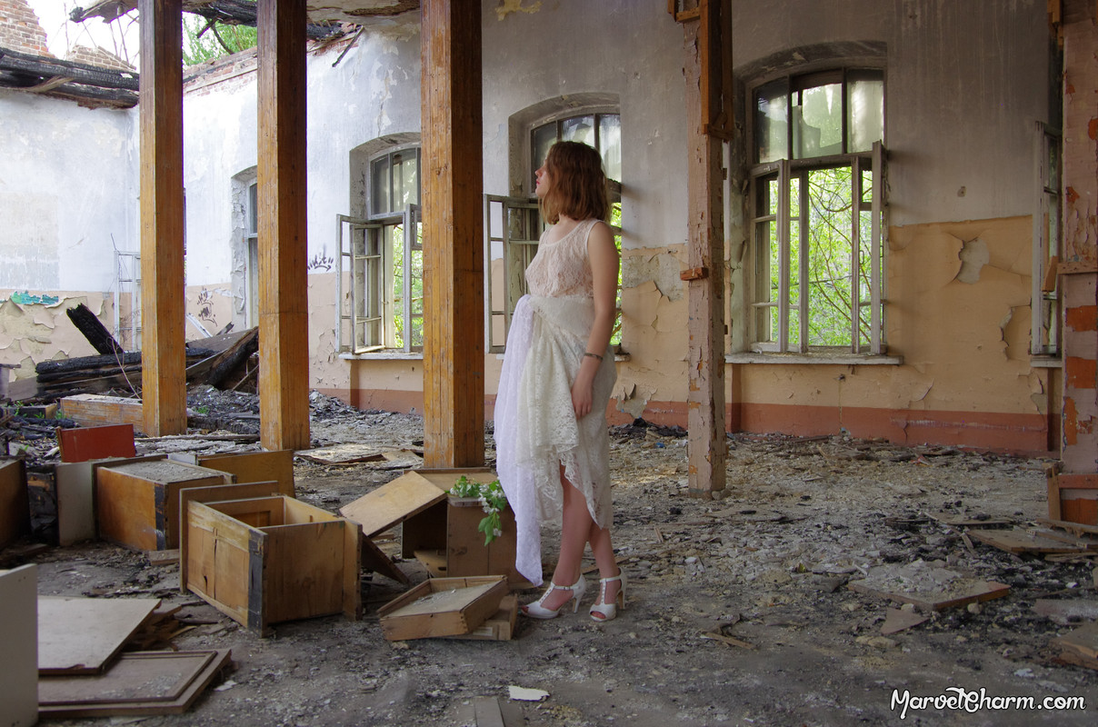 MarvelCharm_Nicolette-Ruins-037