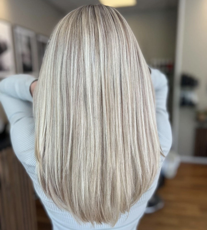 A customer with blonde highlights