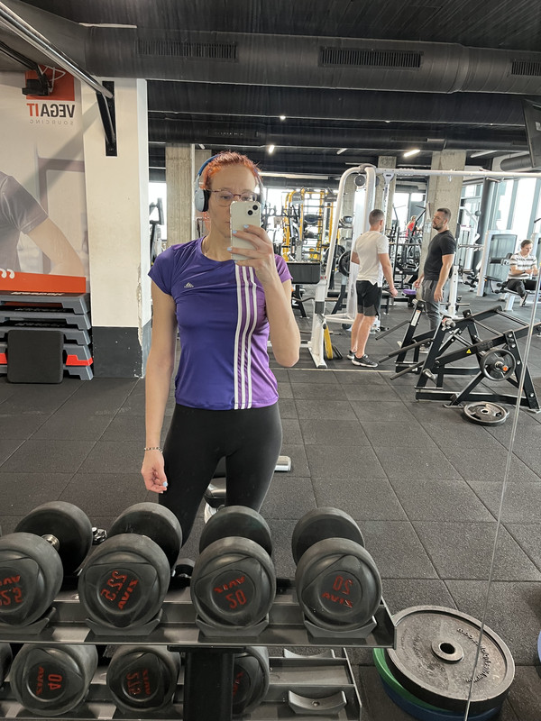 DB9239C1-2AEE-4A4A-BD66-9ACFBCC73817