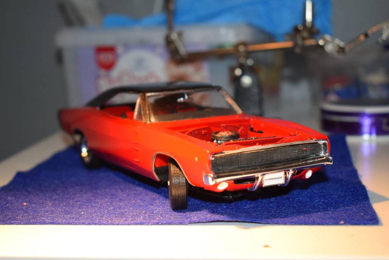 i.postimg.cc/BQzsnnb8/Framgrill-monterad-modelkit-revell-dodge-charger-pic7.jpg