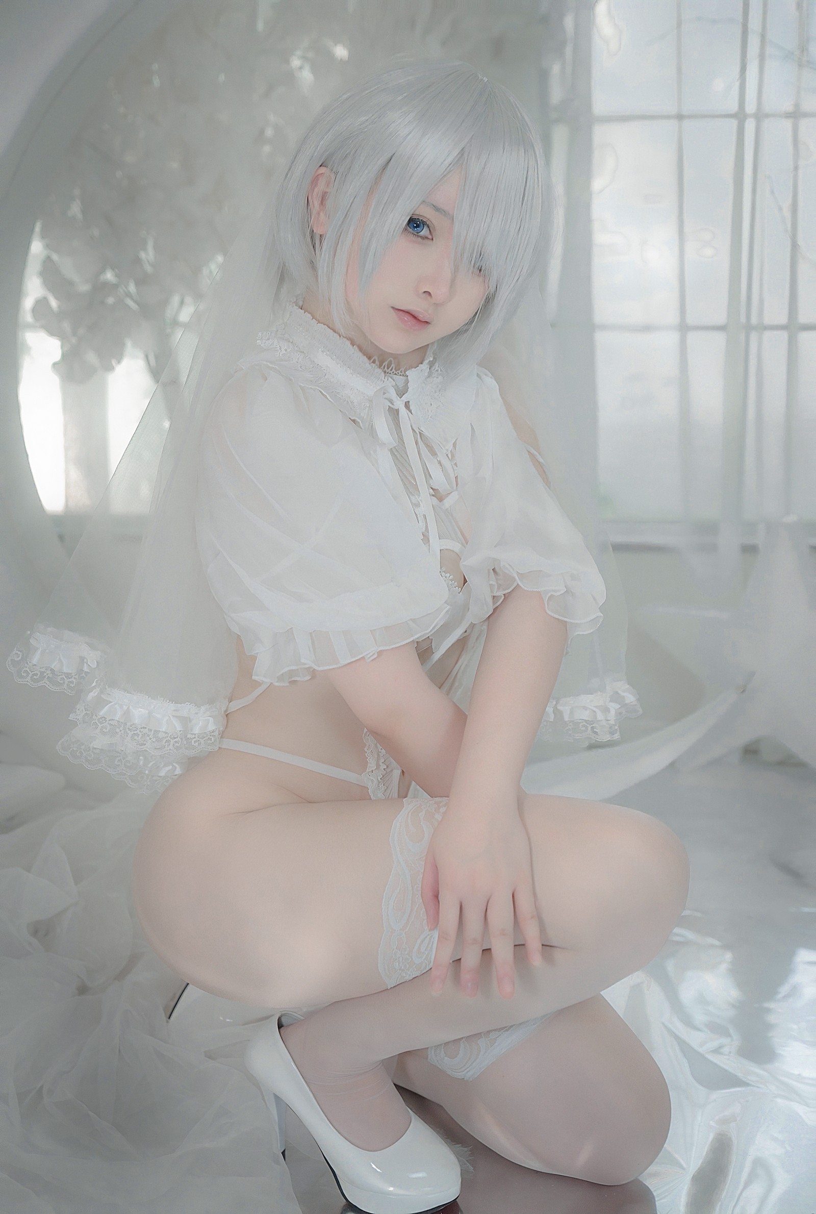 樱梨梨 2B 白花嫁 Cosplay 写真合集｜Nier Automata 高清图集（24P｜194MB）插图