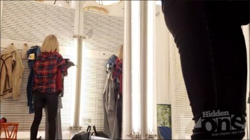 [Image: Voyeur24445105851.jpg]