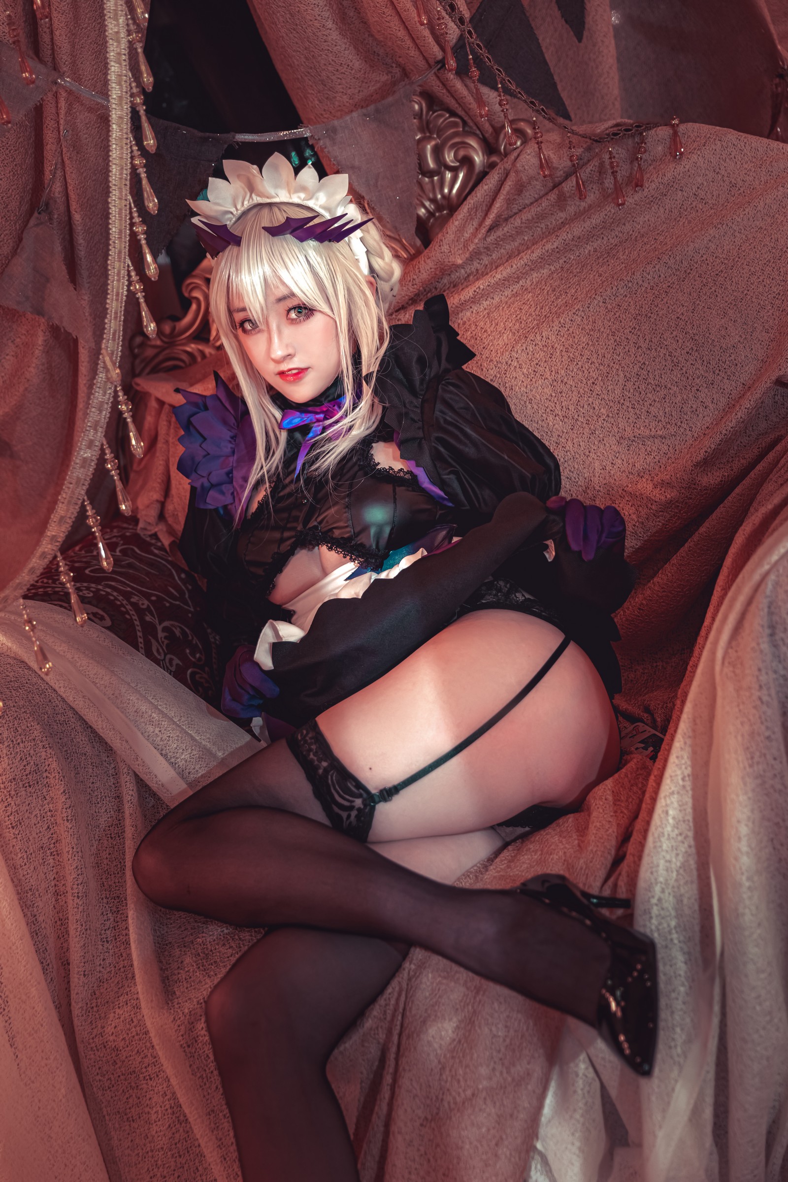 冬马路纱 黑枪呆 Cosplay 写真合集｜FGO 阿尔托莉雅 黑化版 图集＋视频（40P＋1V｜685MB）插图2