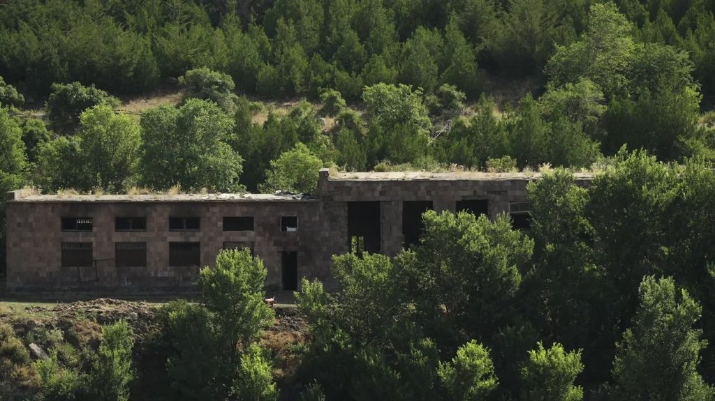 [Image: l8ob4v2kobd6.jpg]