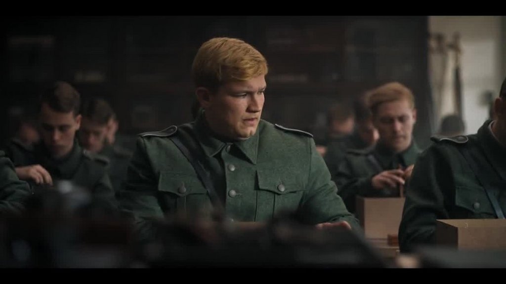 [Image: aprxttgb6270.jpg]