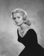 Martha-Hyer-a165