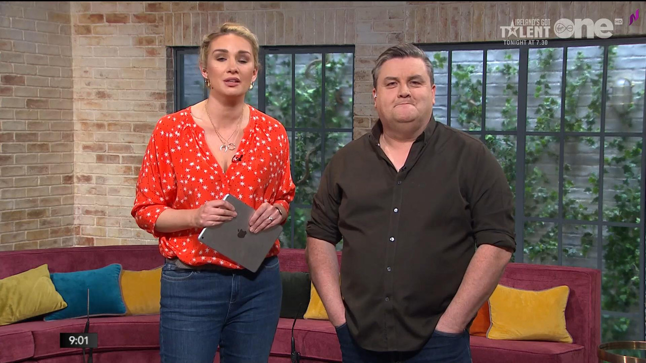 16 March - 09.00.00 - Weekend AM. Simon Delaney and Anna Daly pr