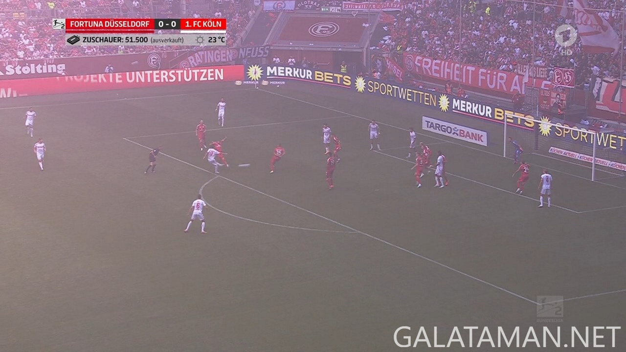 [Image: 09-21-17-50-00-Das-Erste-HD-Sportschau-t...12-043.jpg]