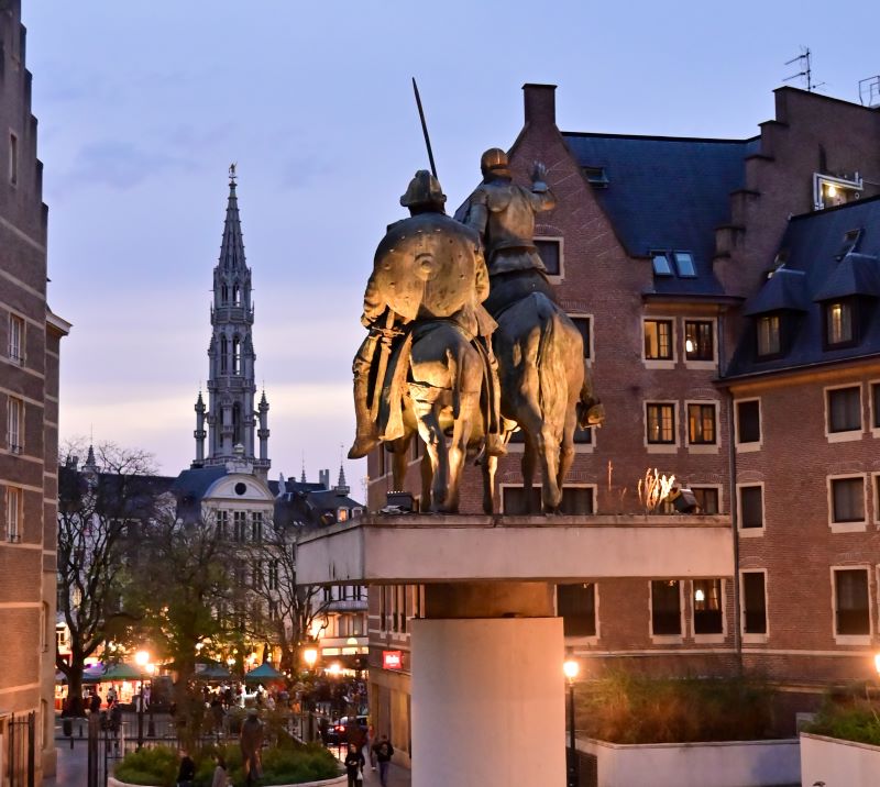 Otoño en Flandes - Blogs de Belgica - Día 4: El centro de Bruselas y el Sablon. (9)