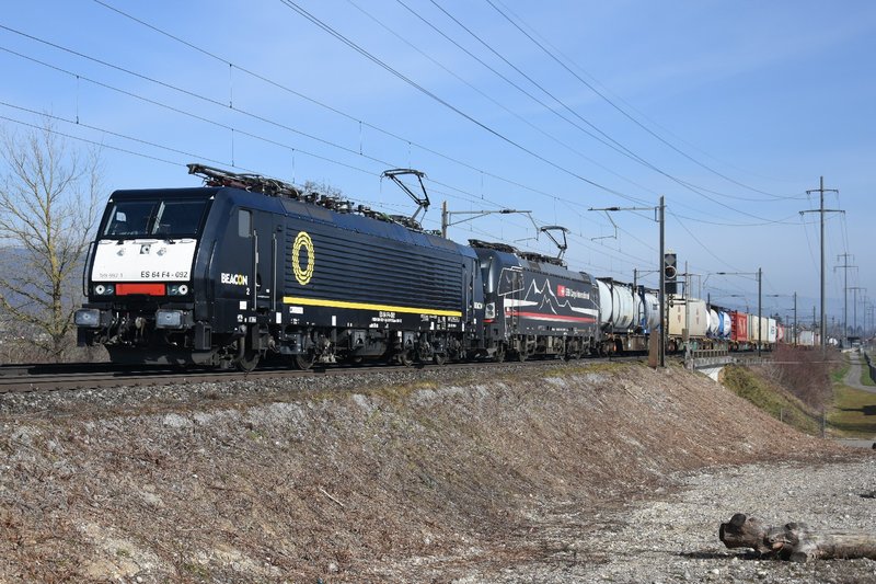 DSC-5075-Es64-F4-092-Um-193-a-Pratteln-S