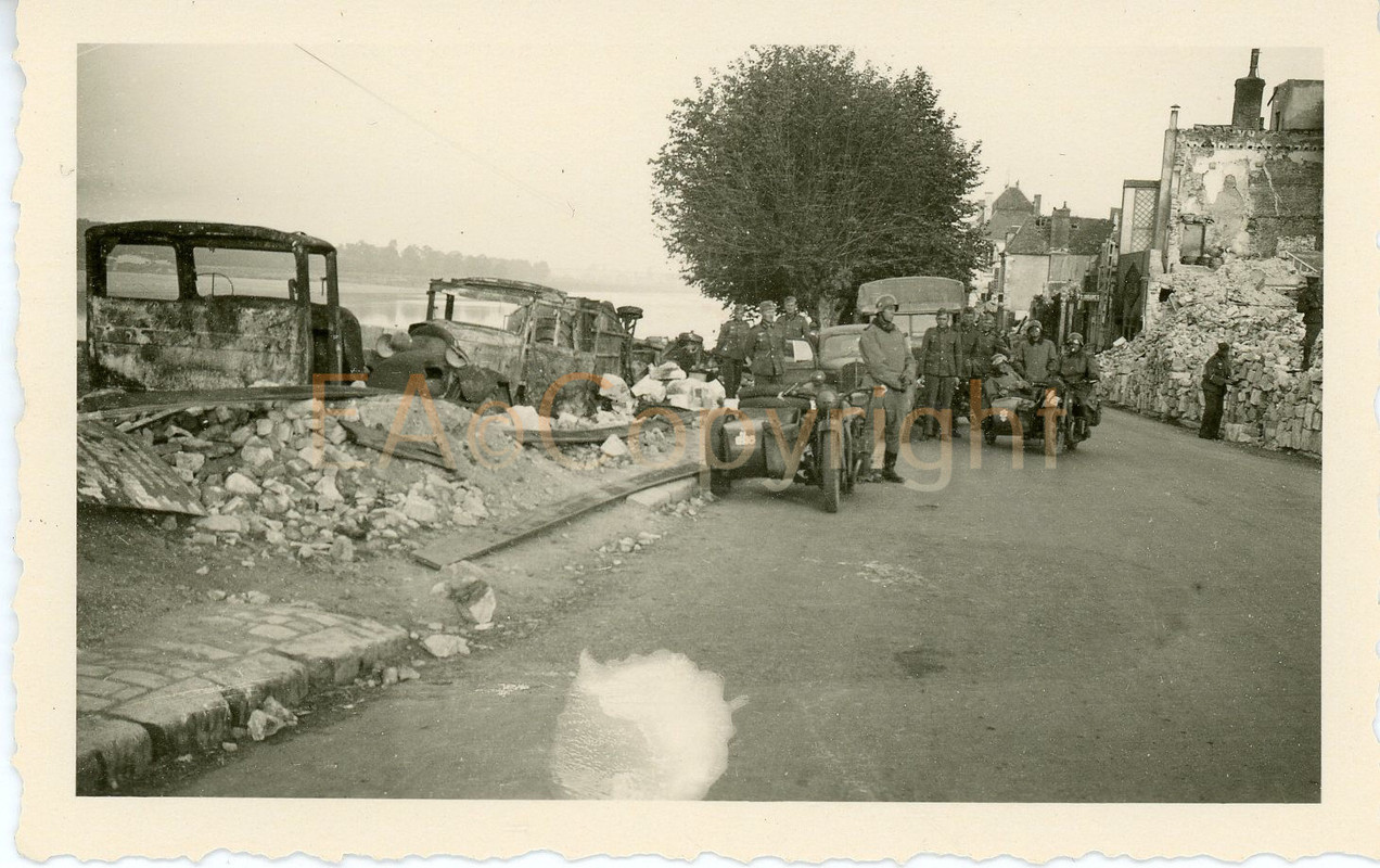 Frankreich PKW Auto Wagen Kämpfe LKW Foto