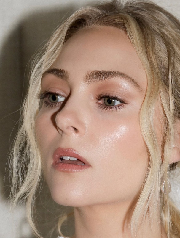 annasophiarobb for Vogue event in NY styling yaelquint hair djquintero photos xxpaigepow (1)