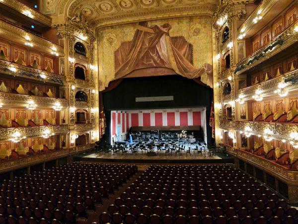 В джазе только девушки или аргентинско-бразильский калейдоскоп В джазе только девушки или аргентинско-бразильский калейдоскоп