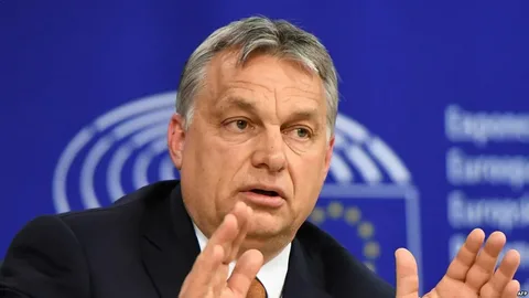 Il Giornale: V.Zelenskis ragino toliau taikyti Rusijai sankcijas ir siųsti ginklus. V. Orbanas atsakė: 