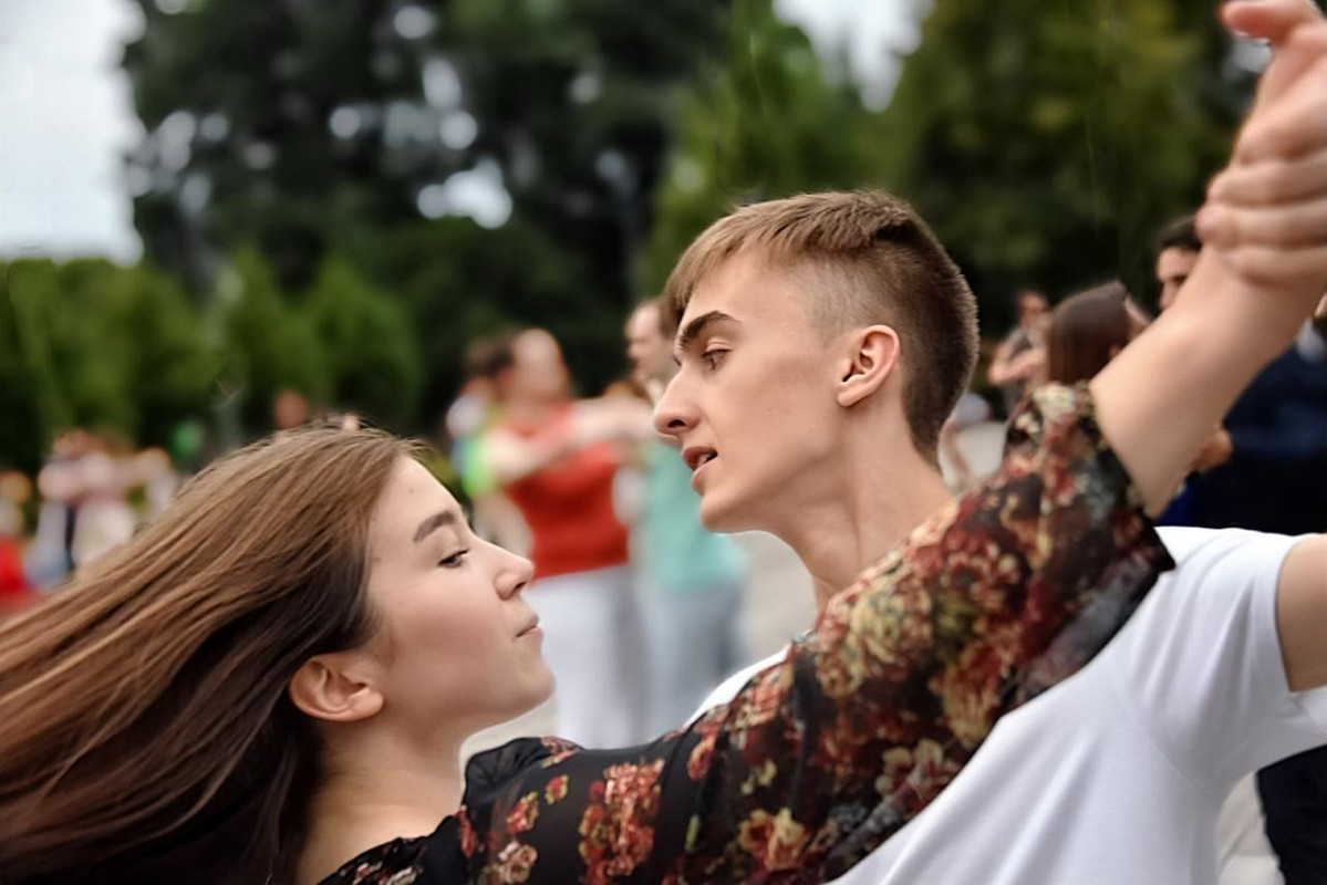 90C75833-638C-4021-B15E-BFCE419ADA00