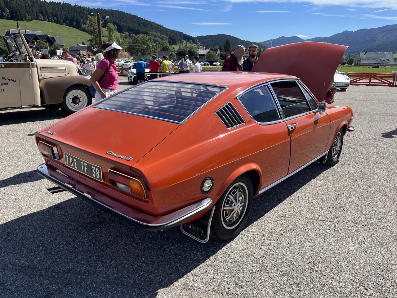 [Image: Audi-100-coupe-1.jpg]