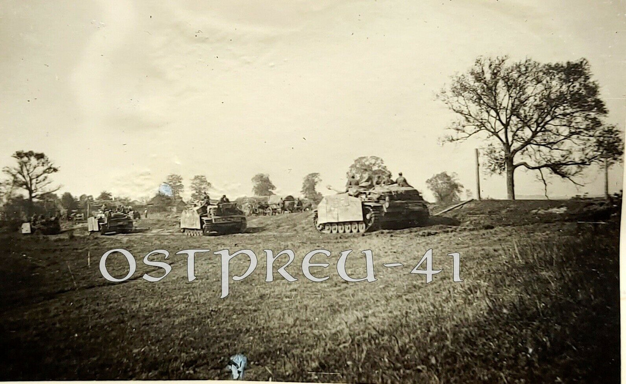Orig Foto Dt. Panzer Tank SdKfz Seitenschürze Rückzug Orel 2WK Russland 1944