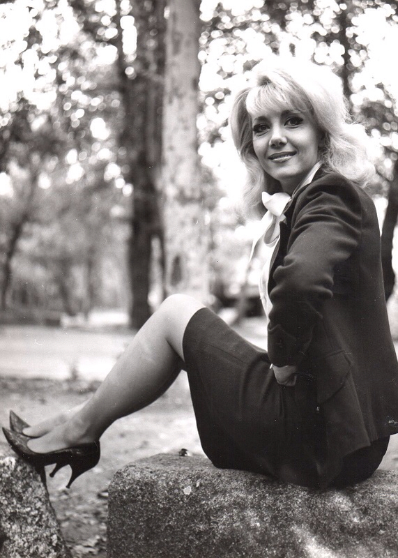 ingrid_pitt_b70