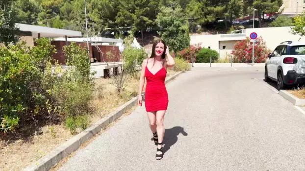 JacquieEtMichelTV – Mia Foxx – Mia, 35, pushes it to double!