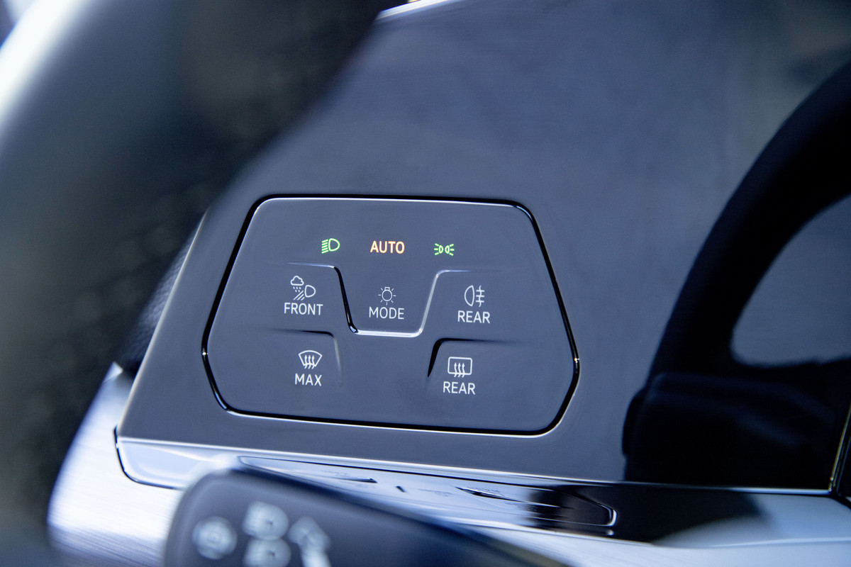 DB2019AU01985_overfull