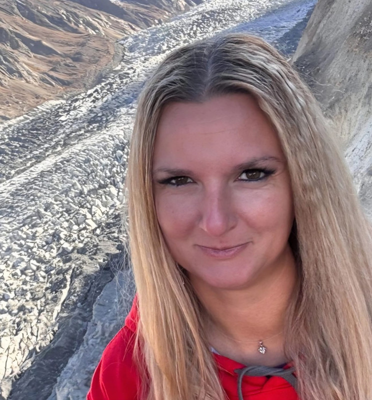 Alina Achim Stefan — Financial Manager