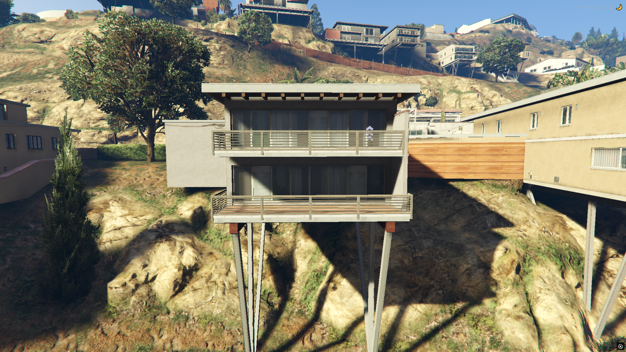 South Mo Milton Drive 10 Mid-End Apartment Interior, Occupancy: True