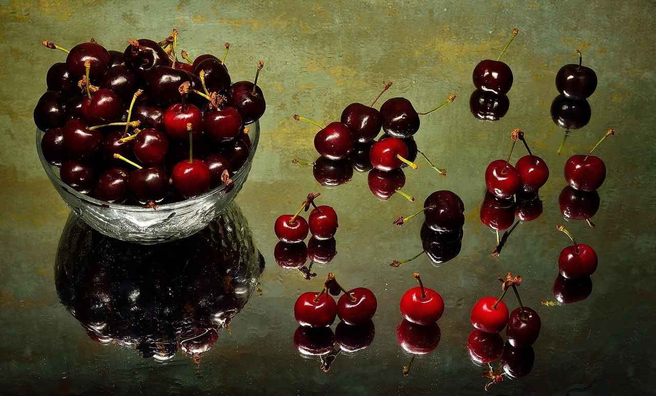 red-bowl-cherries.jpg