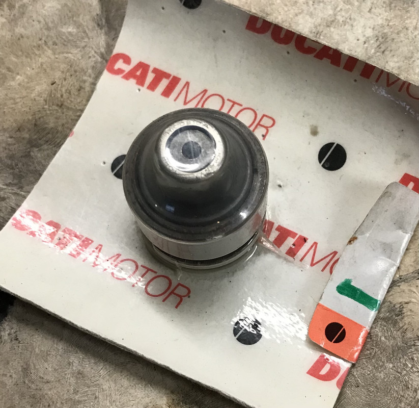 74086FC9-7EEE-4174-800F-AD88349F4D89