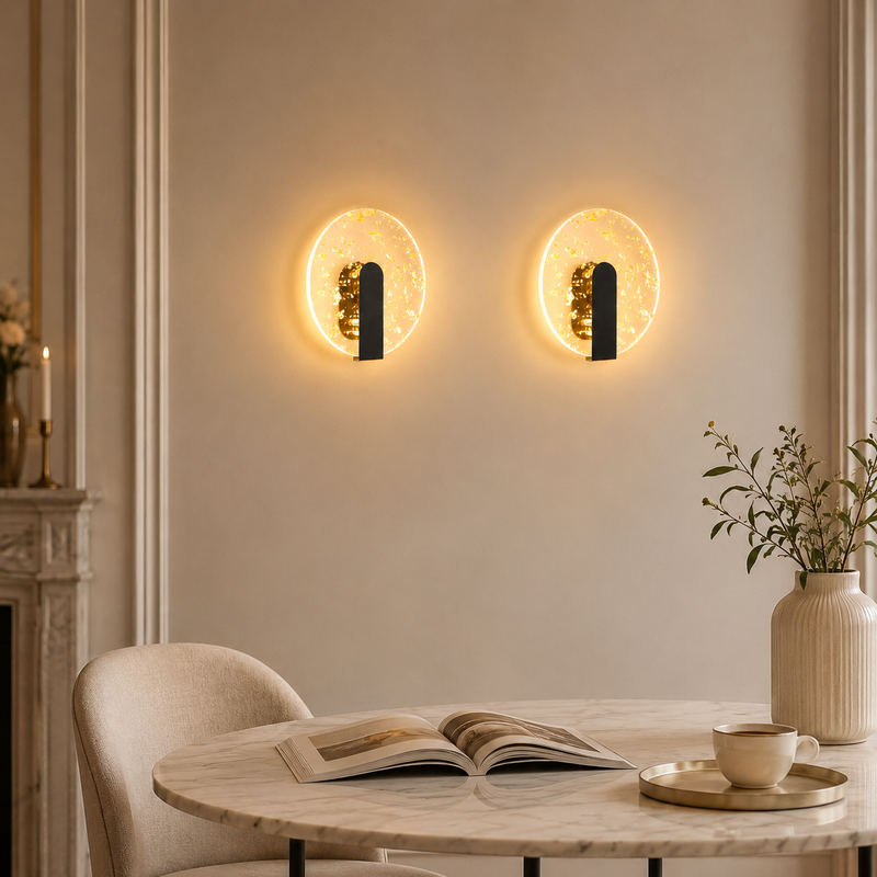 Deux luminaires assortis – Composition équilibrée