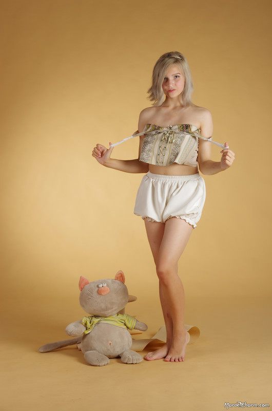 MarvelCharm_Lena-Happy-054