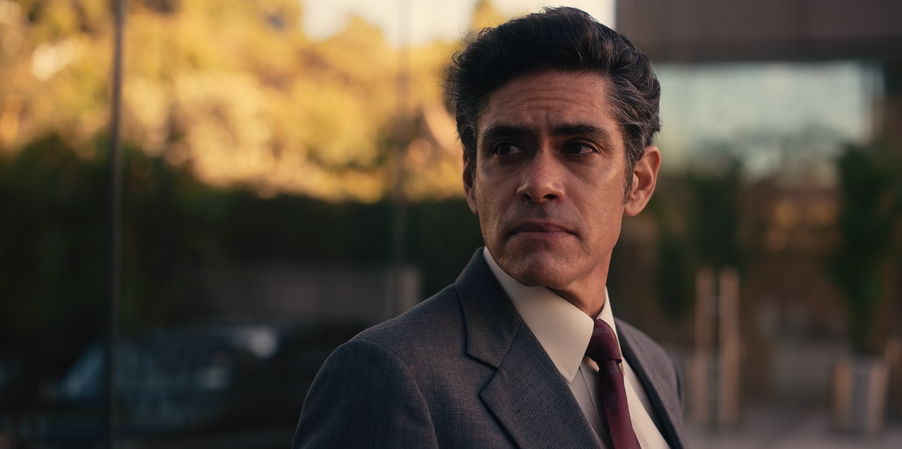 Narcos.Mexico.S03E05.Boots.on.the.Ground.1080p.10bit.BluRay.AAC5.1.HEVC-Vyndros.mkv_snapshot_23.15_[