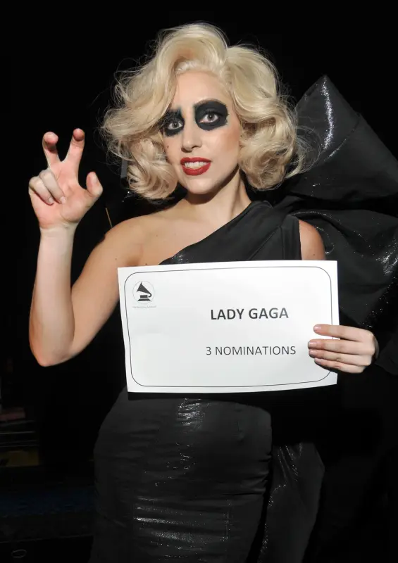 11-30-11-Backstage-Grammy-Nominations-00