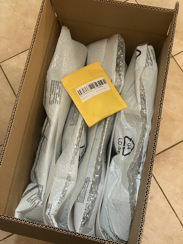 759B077E-4576-41BF-B651-FF684A5A564D