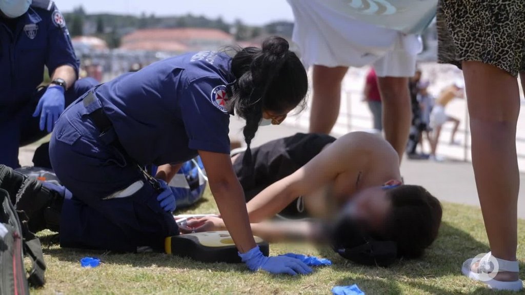 [Image: gsw-9asvm211m.jpg]