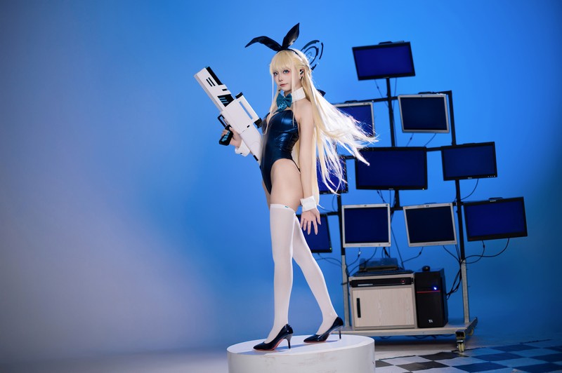艾西Aiwest 小时兔女郎Cosplay写真图集 兔女郎主题高清图集 35P (394.4M)插图