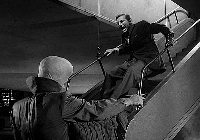 TO-SERVE-MAN-BOCHNER-BIG-FOTOR-1.jpg