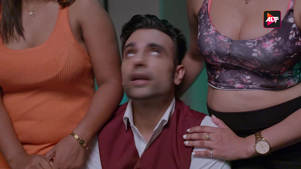 vlcsnap-2025-06-23-23h52m44s658