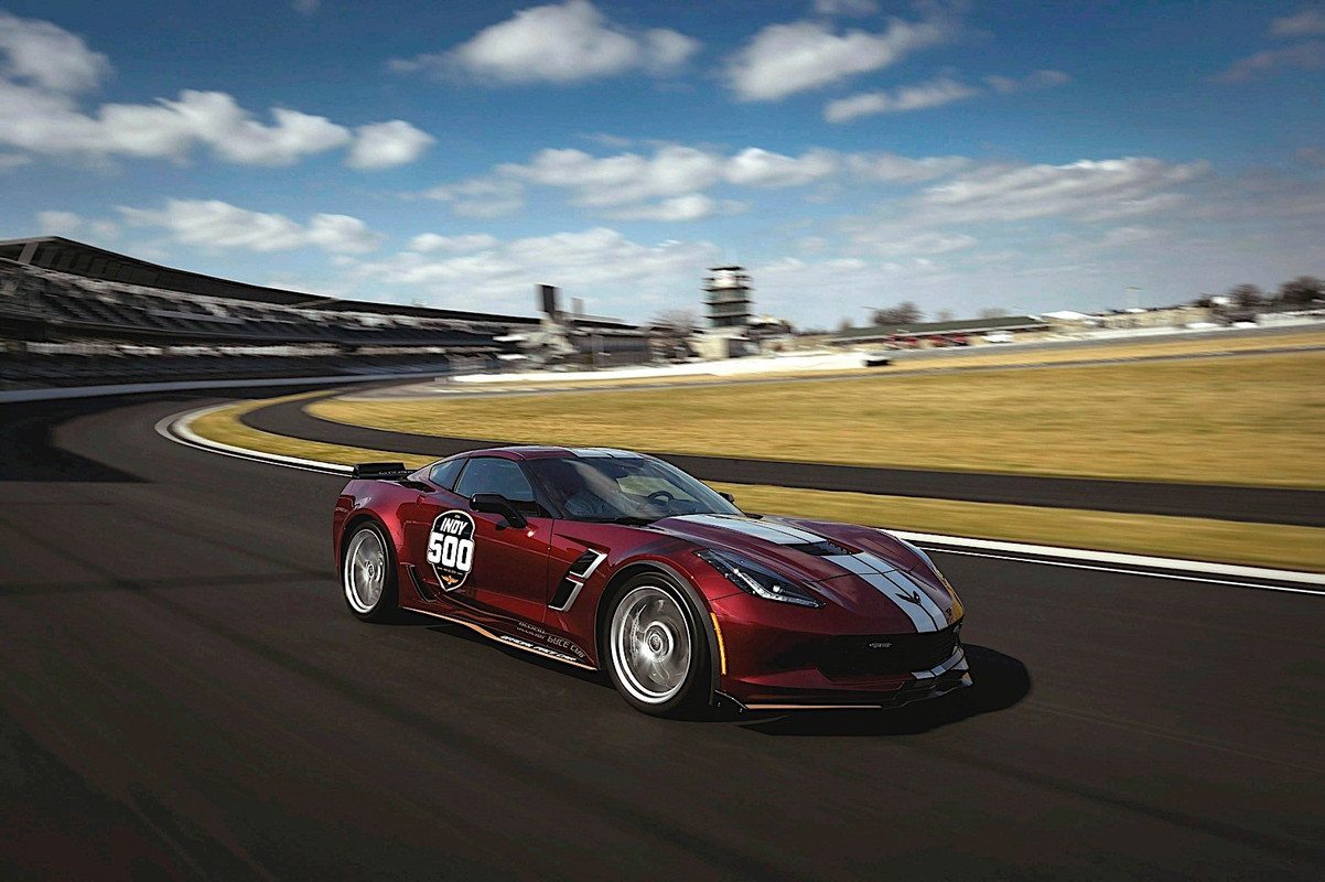2019 Chevrolet Corvette Grand Sport (2)