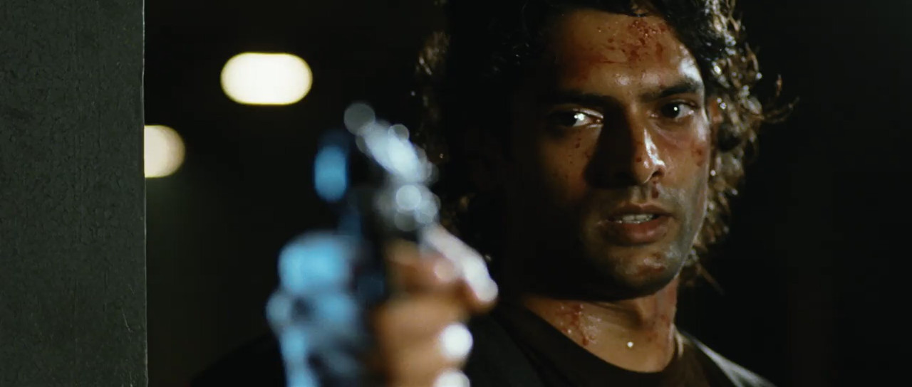 Vaanam 2011 BluRay [Tamil] 480p, 720p ESub Screenshot