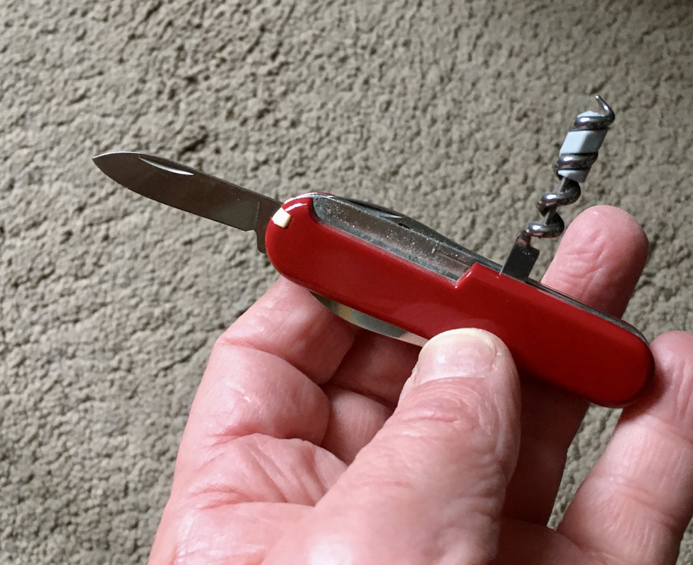 0980C8BC-AC47-4590-B2EB-DFEE58DD3822