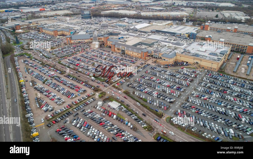 the-full-car-parks-in-lakeside-shopping-centre-in-thurrock-essexon-boxing-day-morning-with-shoppers.jpg