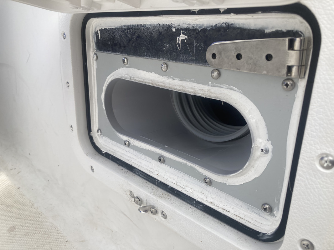 C98D2EB9-51FB-43DC-A24C-32804A64C59E