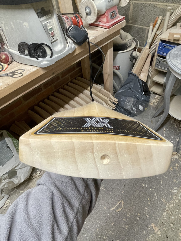 E44DD8BF-7EE8-4BD2-A012-14A647B0DF95